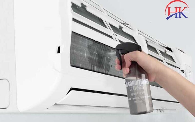 Quy trình vệ sinh dàn lạnh máy lạnh Reetech đúng cách