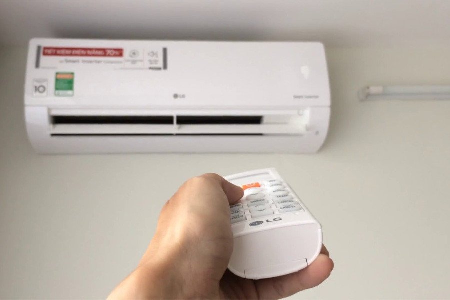 Vệ sinh định kỳ giúp máy lạnh Daikin hoạt động hiệu quả và bảo vệ sức khỏe