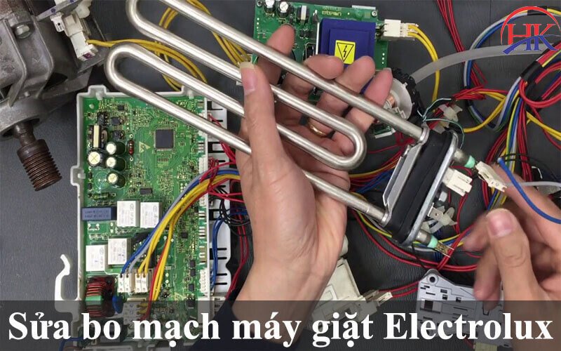 Bảo trì bo mạch máy giặt Electrolux định kỳ