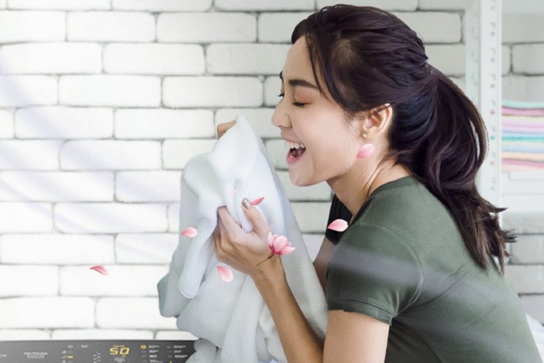 Chế độ giặt Odour/Aroma+ - Máy giặt Panasonic 10 kg NA-F100A9DRV lồng đứng