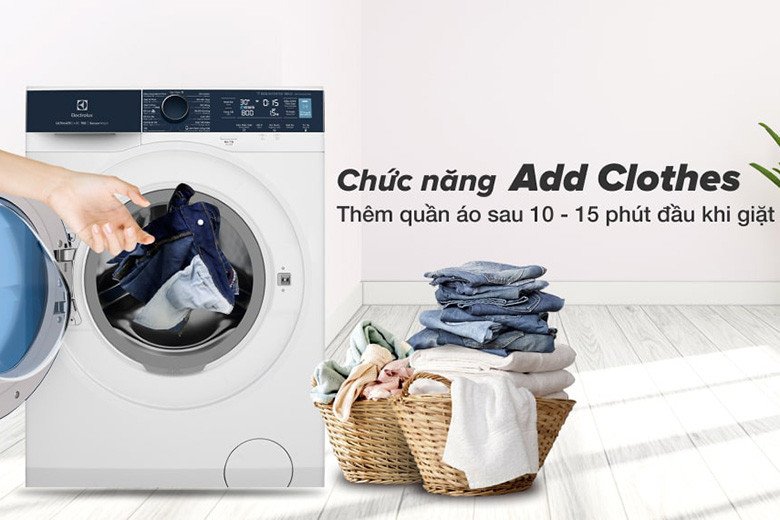 Cửa máy giặt Electrolux EWF1042Q7WB có thể mở để thêm đồ giặt