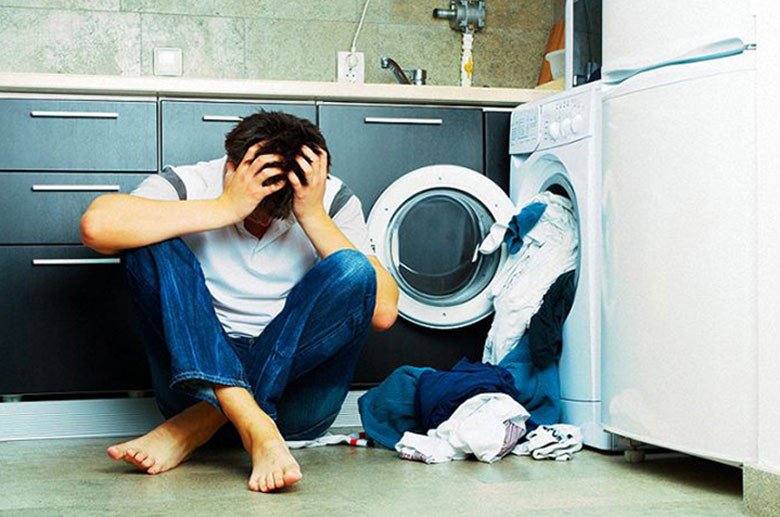Dấu hiệu nhận biết máy giặt chỉ xả nước mà không giặt