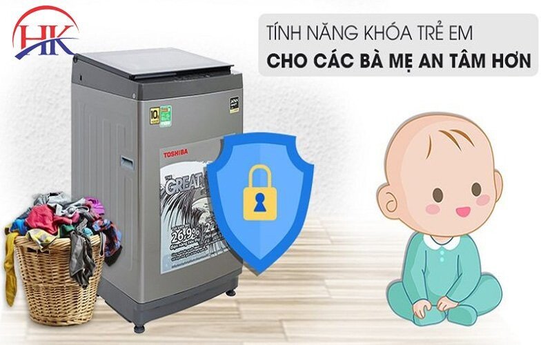 Giao diện bảng điều khiển máy giặt Toshiba hiển thị chức năng khóa trẻ em
