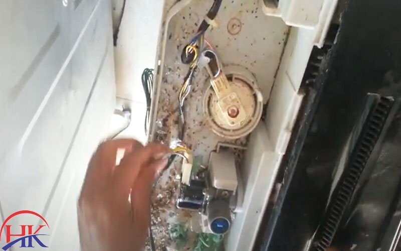 Hình ảnh bo mạch điều khiển máy giặt bị hư hỏng