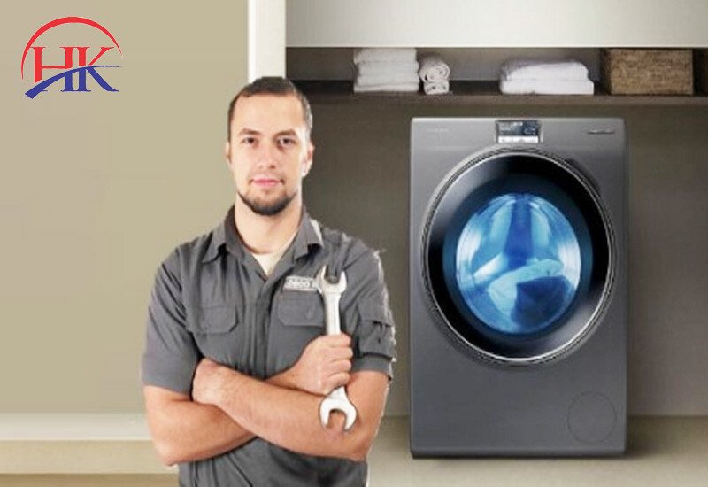 Kỹ thuật viên kiểm tra sự cố máy giặt Casper