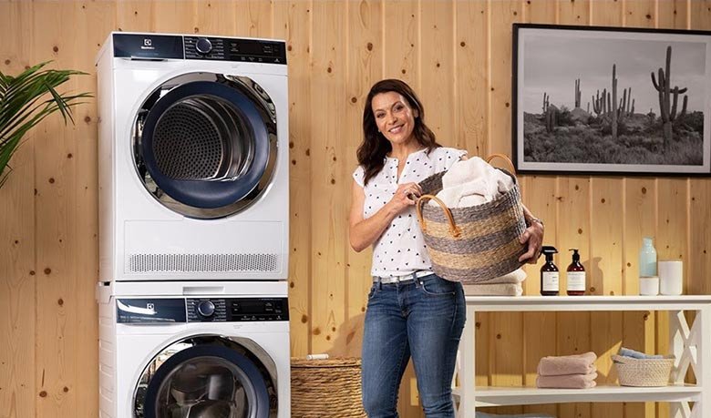 Máy giặt lồng ngang Electrolux với công nghệ giặt hơi nước