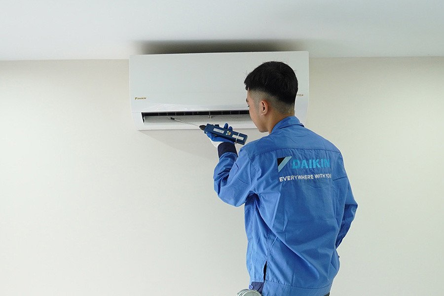 Máy lạnh Daikin gặp sự cố, cần kiểm tra và sửa chữa