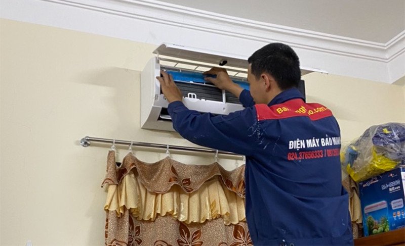 Quy trình vệ sinh định kỳ dàn lạnh điều hòa Daikin phòng tránh lỗi A1