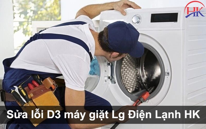 Thợ kỹ thuật đang kiểm tra máy giặt LG bị lỗi D3