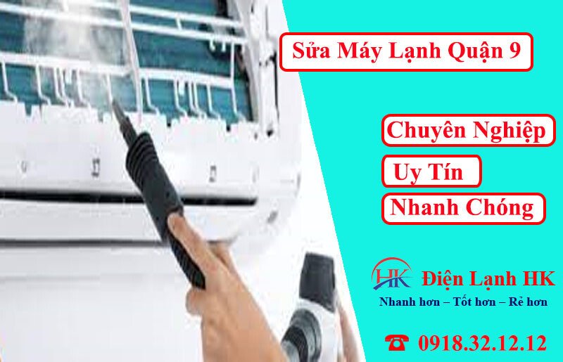 Thợ kỹ thuật kiểm tra cục nóng máy lạnh tại Quận 9