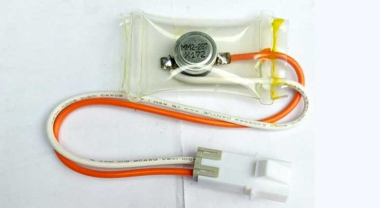 Tủ lạnh Samsung hiển thị lỗi nháy đèn 5 lần liên quan đến cảm biến nhiệt độ