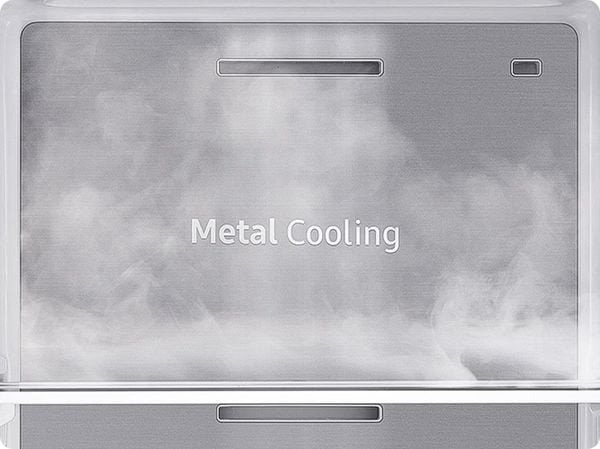 Công nghệ Metal Cooling giúp duy trì nhiệt độ ổn định trong tủ lạnh Samsung Inverter