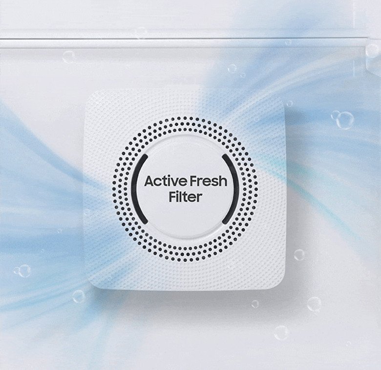 Hệ thống Active Fresh Filter giúp khử mùi và diệt khuẩn hiệu quả trong không gian tủ lạnh Samsung.