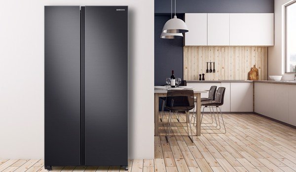 Không gian nội thất rộng rãi của tủ lạnh Samsung Inverter RS62R5001B4SV