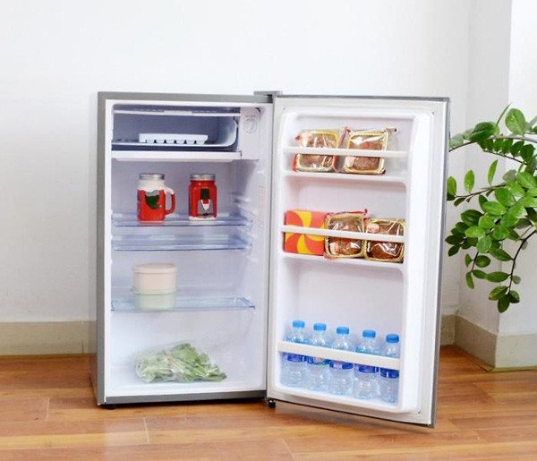 Kiểm tra tình trạng tủ lạnh mini cũ