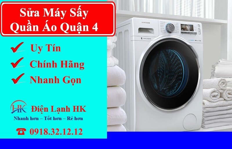 Kỹ thuật viên đang kiểm tra linh kiện máy sấy quần áo