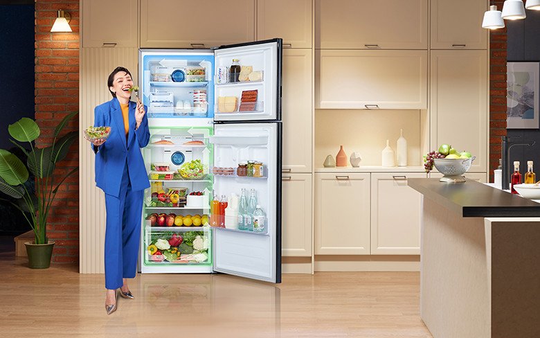 Mẫu tủ lạnh Samsung hiện đại với khả năng bảo quản thực phẩm chuẩn tươi ngon, vị nguyên bản