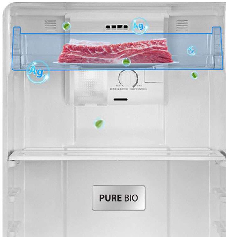 Ngăn cấp đông mềm Cooling Zone của tủ lạnh Toshiba GR-RT329WE-PMV(52) giúp bảo quản thực phẩm tươi sống