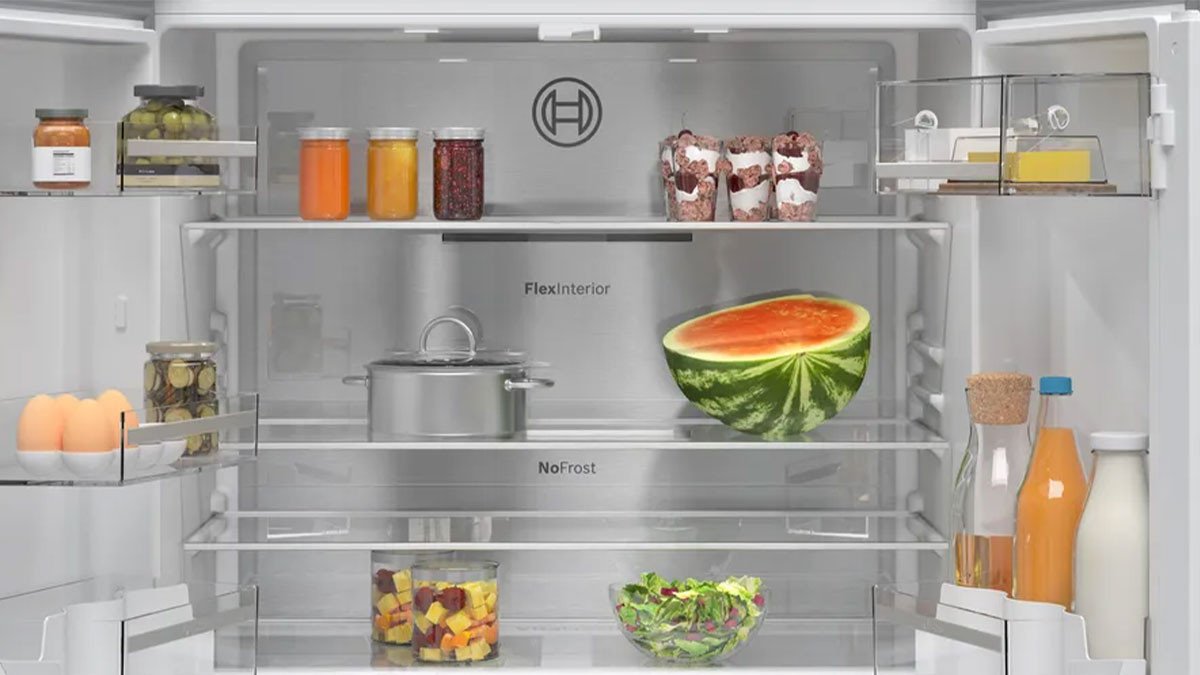 Ngăn chứa rộng rãi Multibox Drawer của Tủ Lạnh Bosch KFN96APEAG