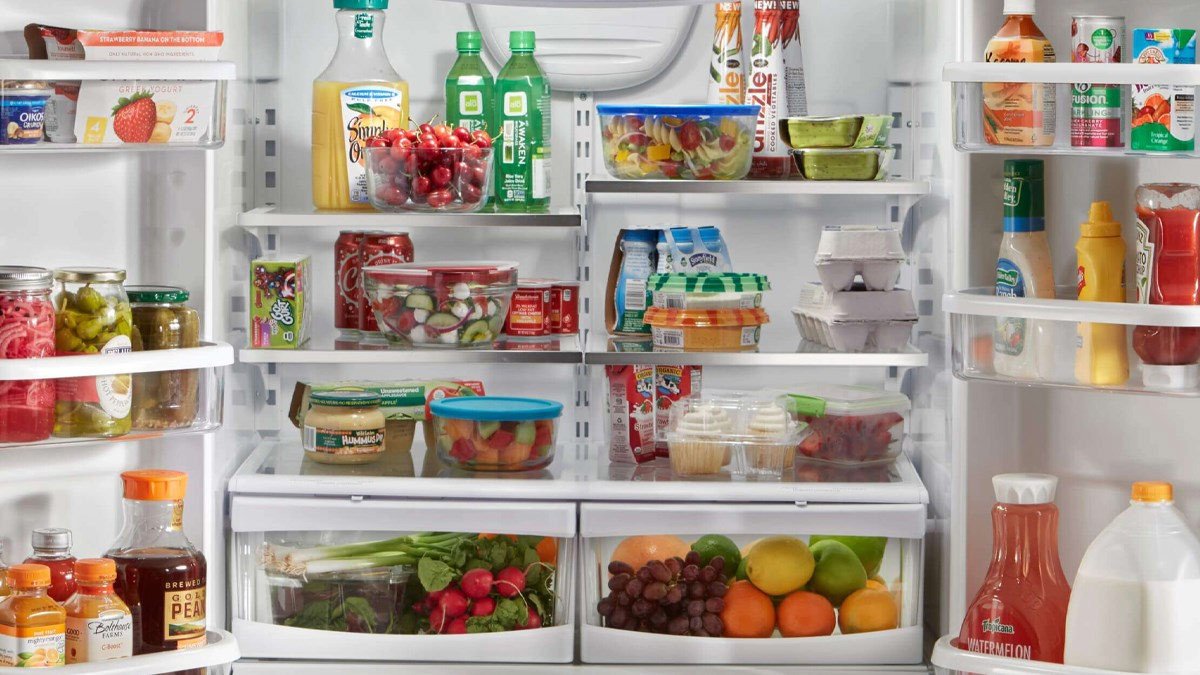 Tủ lạnh bị nhồi nhét thực phẩm