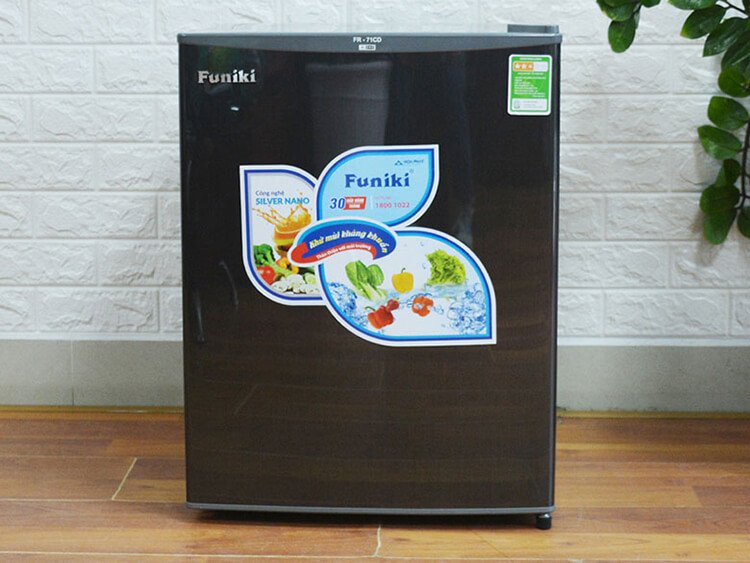 Tủ lạnh Funiki FR-71CD 74 lít màu ghi xám thanh lịch