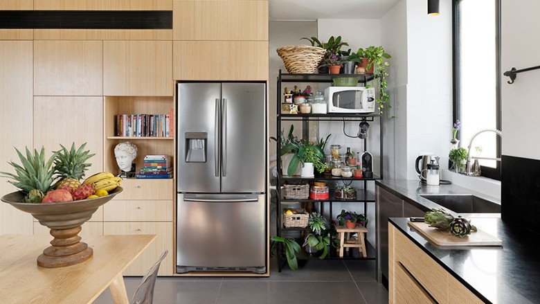 Tủ lạnh kêu tít tít do đặt không cân bằng