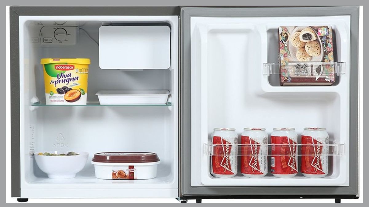 Tủ lạnh mini Electrolux EUMO500AD-VN màu trắng phù hợp văn phòng