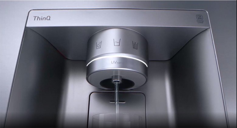 Vòi nước UV Nano diệt khuẩn trên tủ lạnh LG GR-D257JS