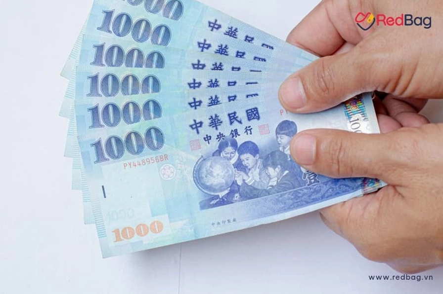 Hình ảnh tiền tệ Trung Quốc và Việt Nam